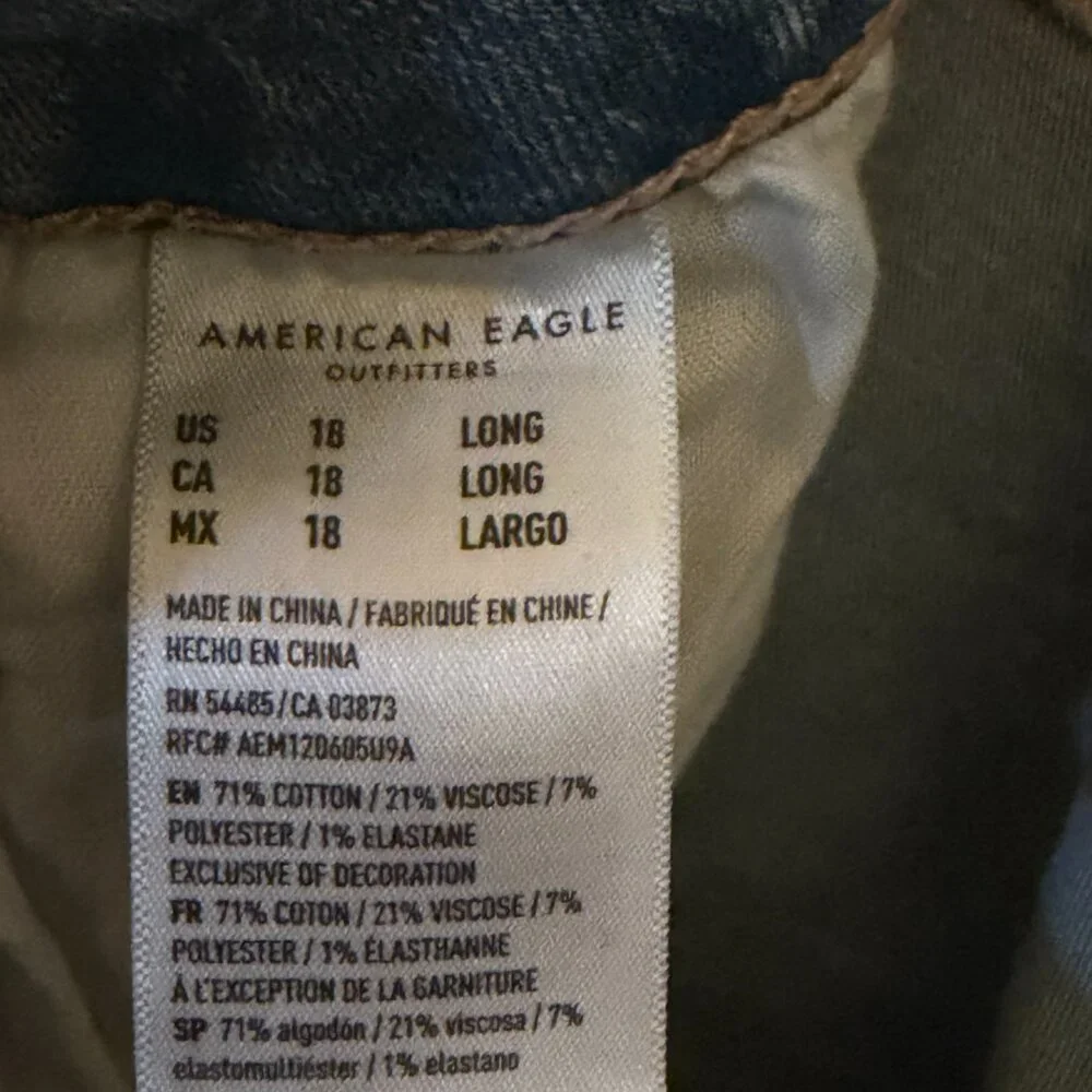 American Eagle Next Level Ripped Super High-Waisted Flare Jeans 18 Long - Picture 6 of 6